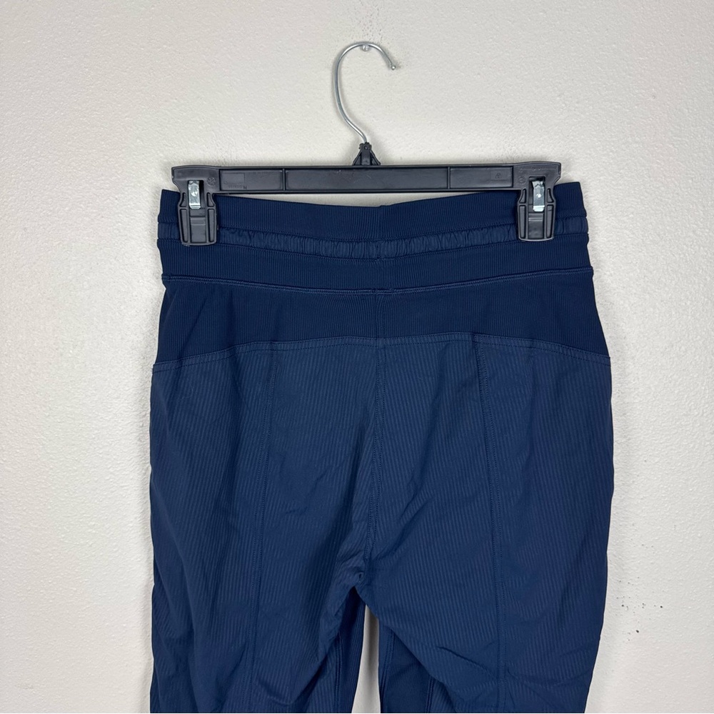 Lululemon Pants Womens 4 Dance Studio Mid Rise Crop 25" W6AVQS Navy Blue Inkwell - Picture 6 of 9